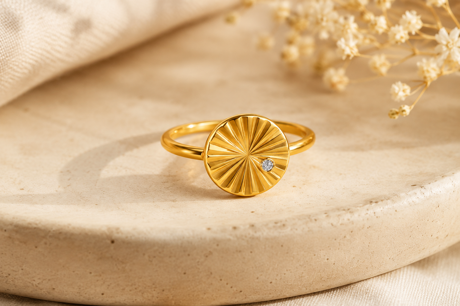 The Modern Pinky Ring:  A Jewelry Trend That's Here to Stay