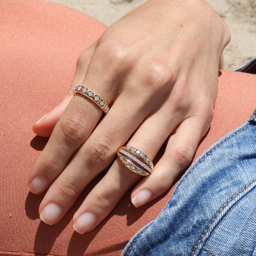 The Sydney Ring - Carat Couture Carbon Neutral Diamond Gold Sphere Ring