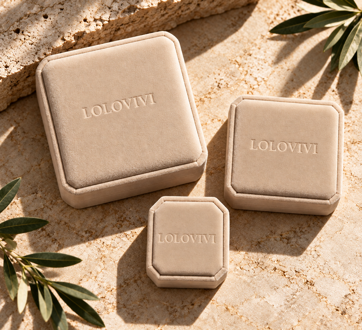 Lolovivi_PackagingBoxes_BrandedLogo