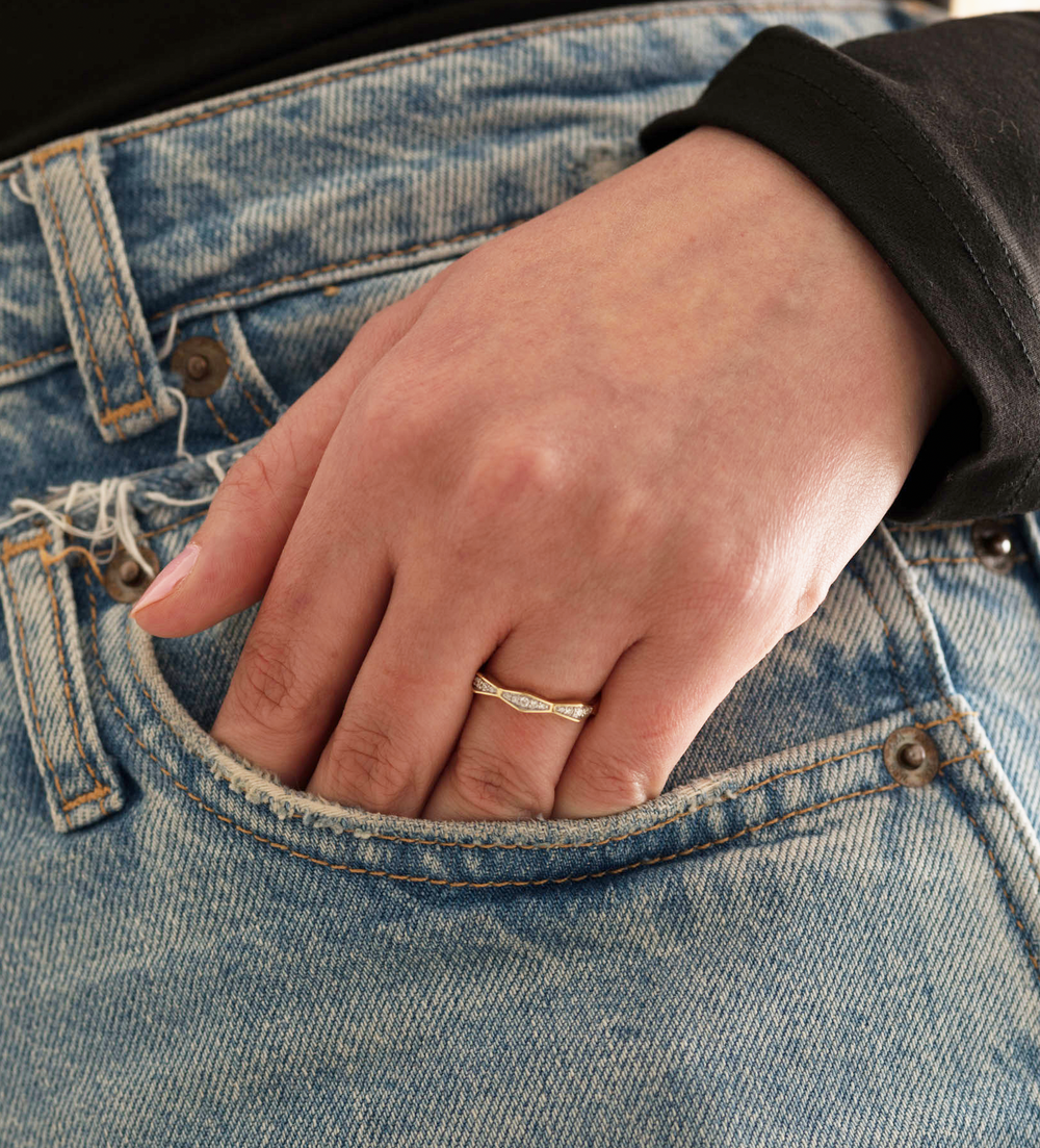 The Oakley Ring - Solid Gold Lab Grown White Diamond Single Stack Ring