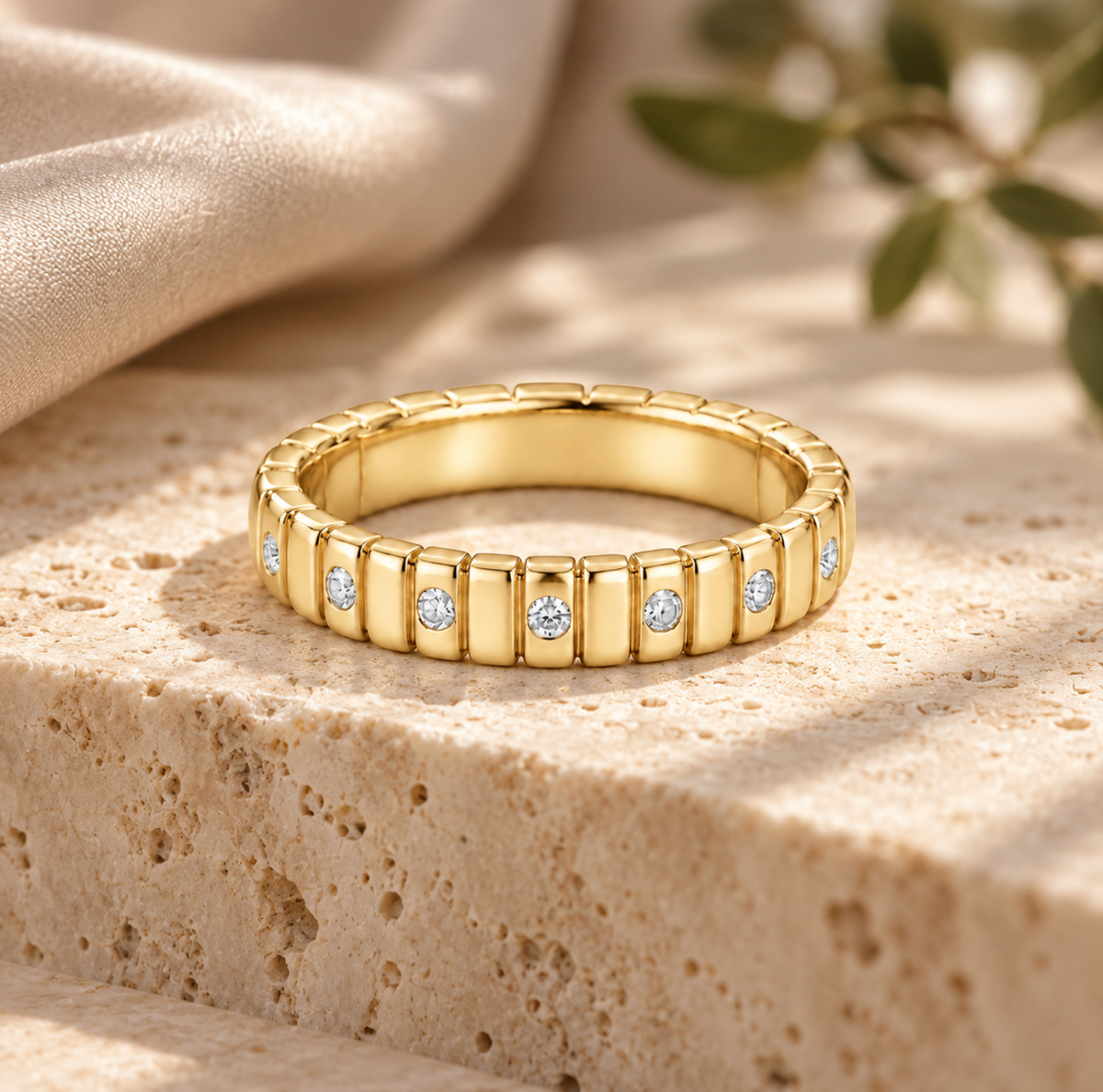 the Lila diamond ring 